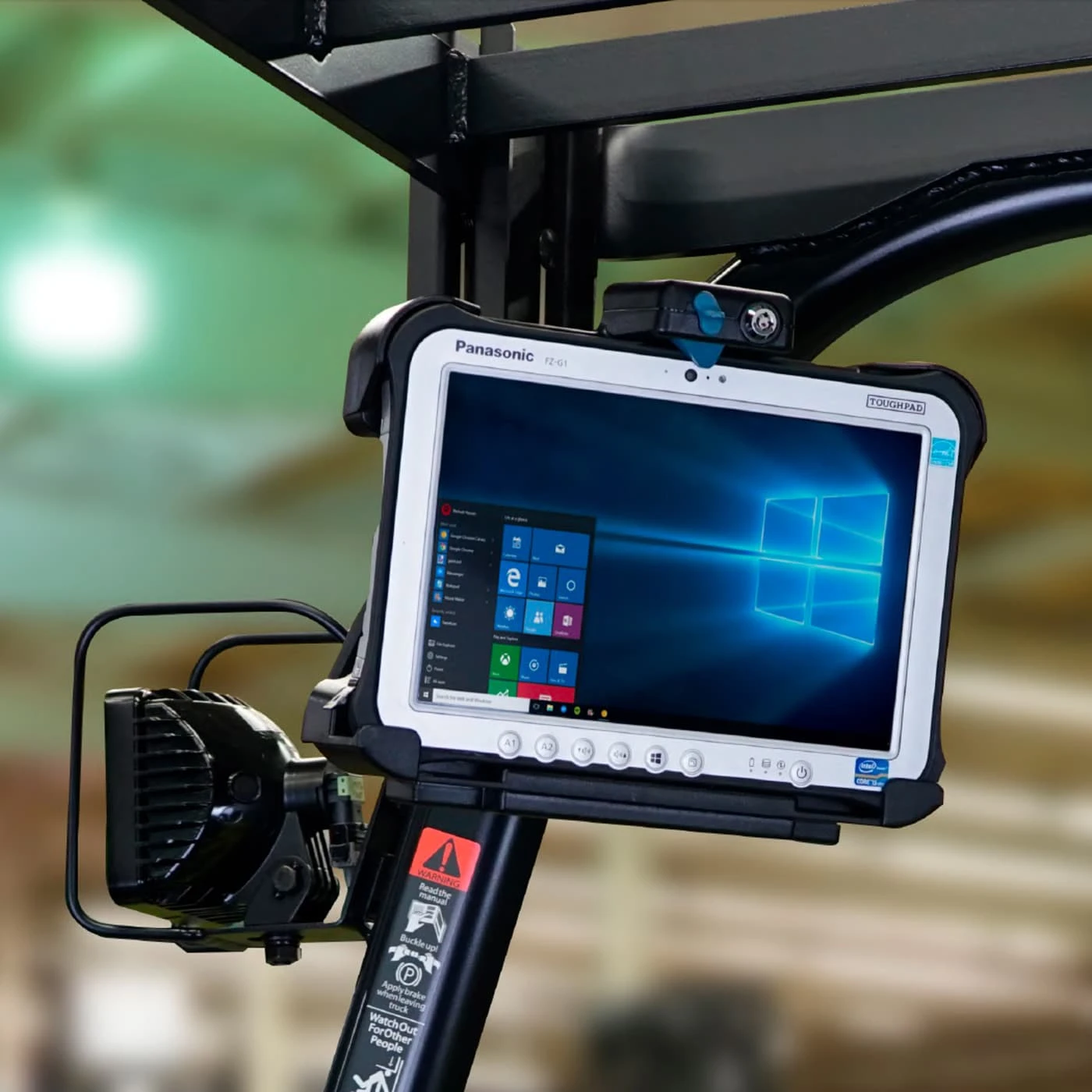 Gamber-Johnson Halterung mit Stromversorgung